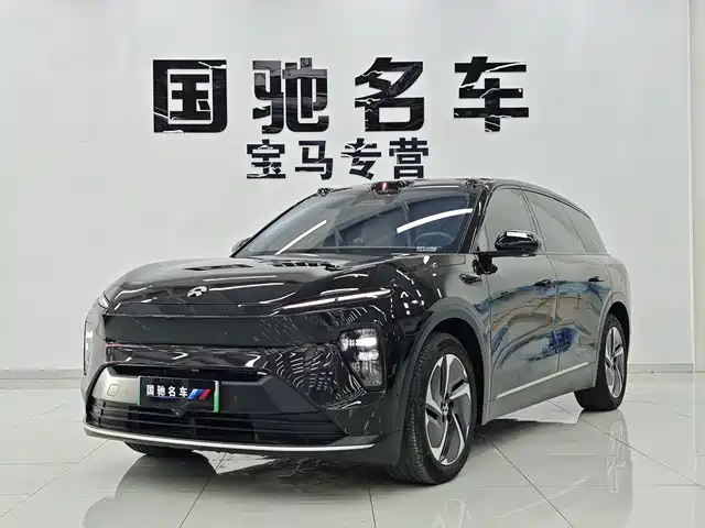 NIO ES8 2023