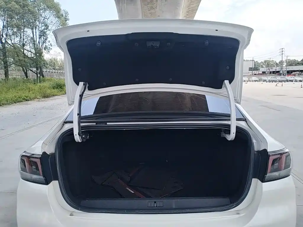 Peugeot 308 2018 2018 1.6L Auto Luxury Edition