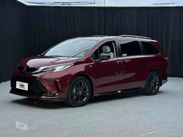 Toyota Sienna 2015 3.5L 2WD L — фото 1