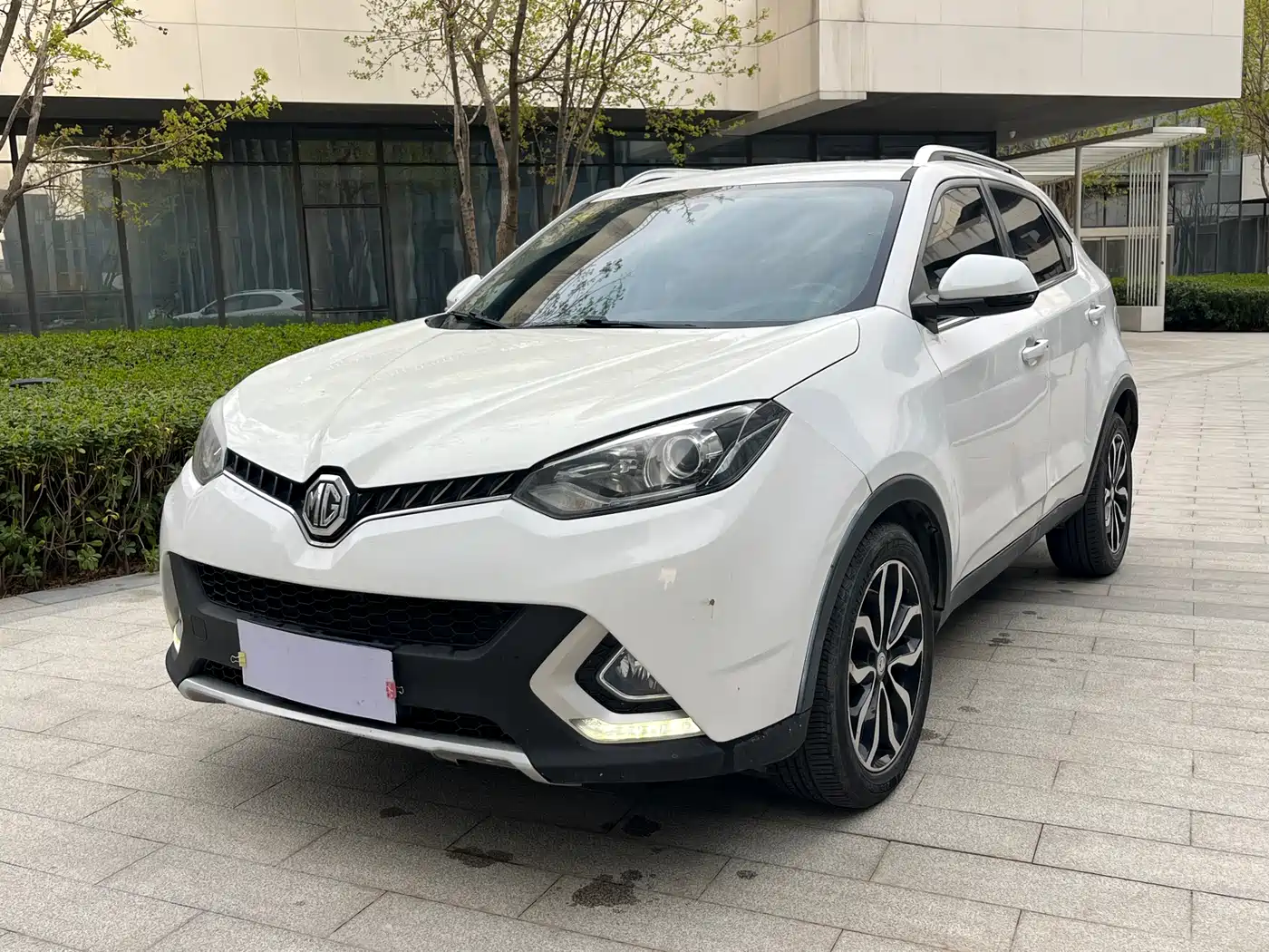 Photo 1 - MG Roewe RX5