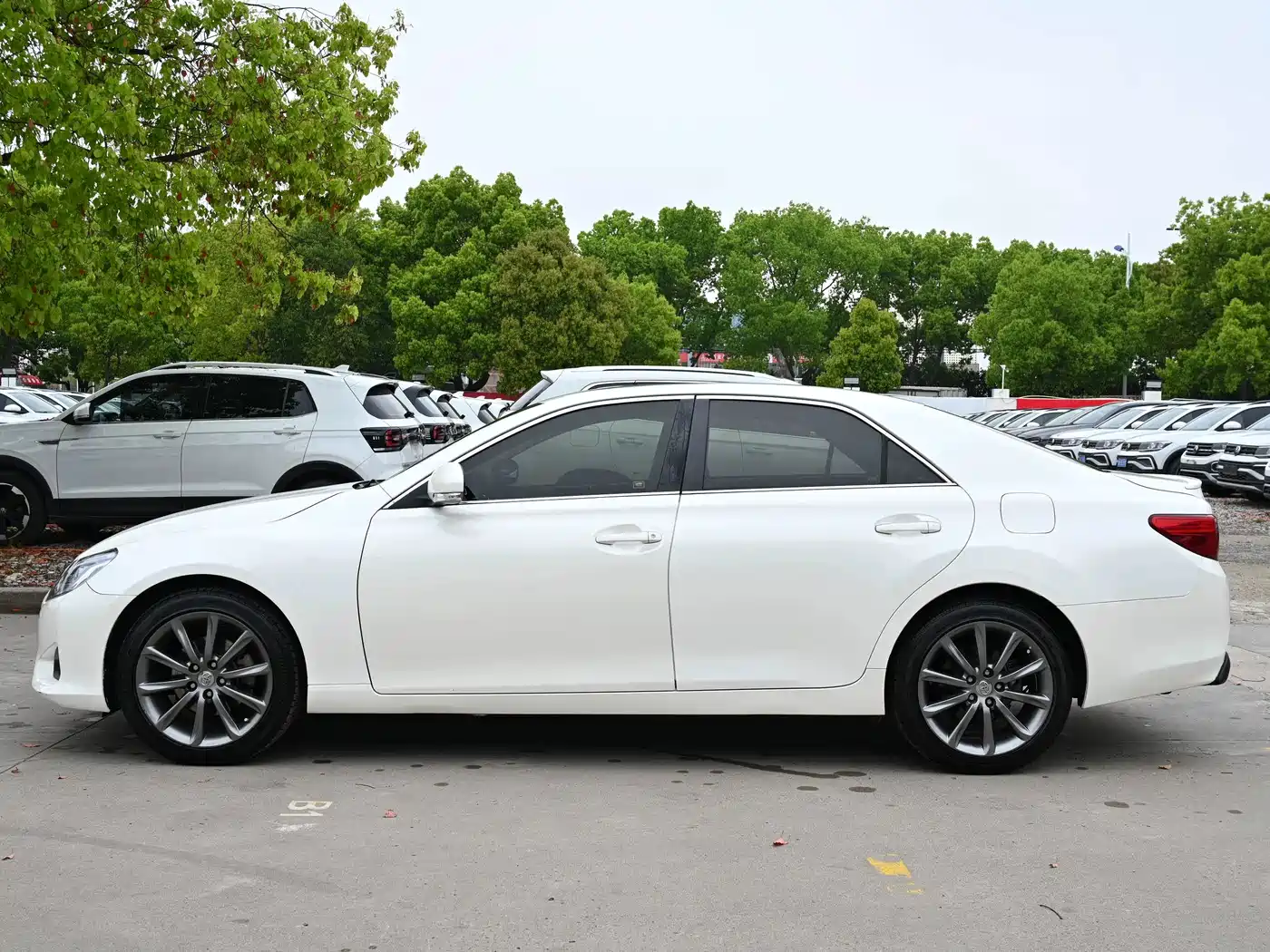 2018 Toyota Reiz