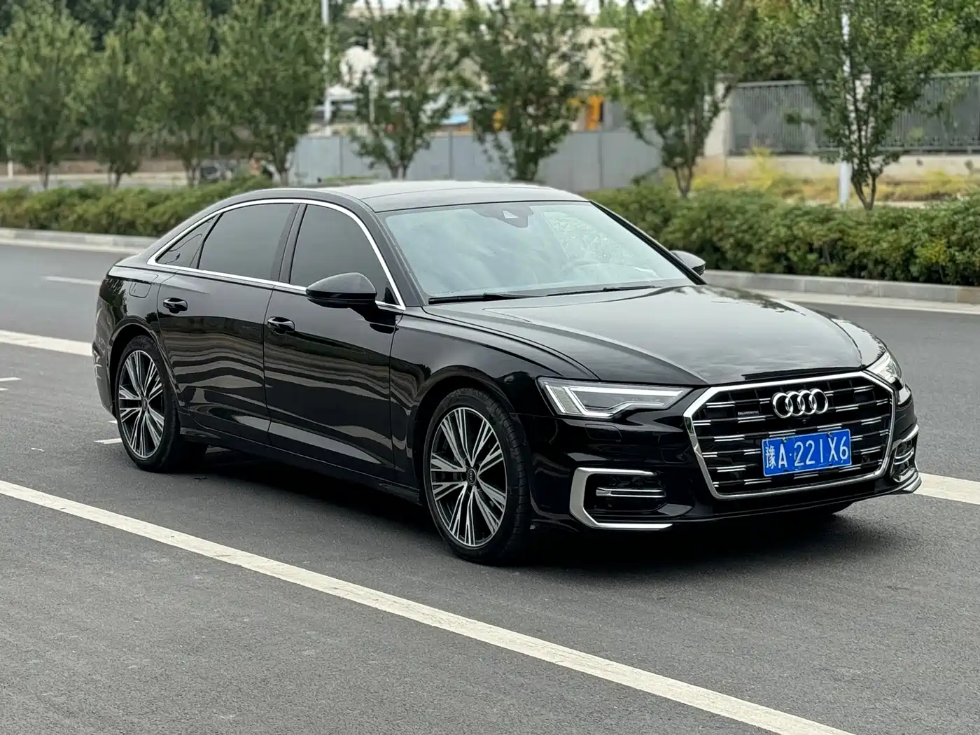 Audi A6L 2021 45 TFSI quattro Exclusive Elegance фото 3