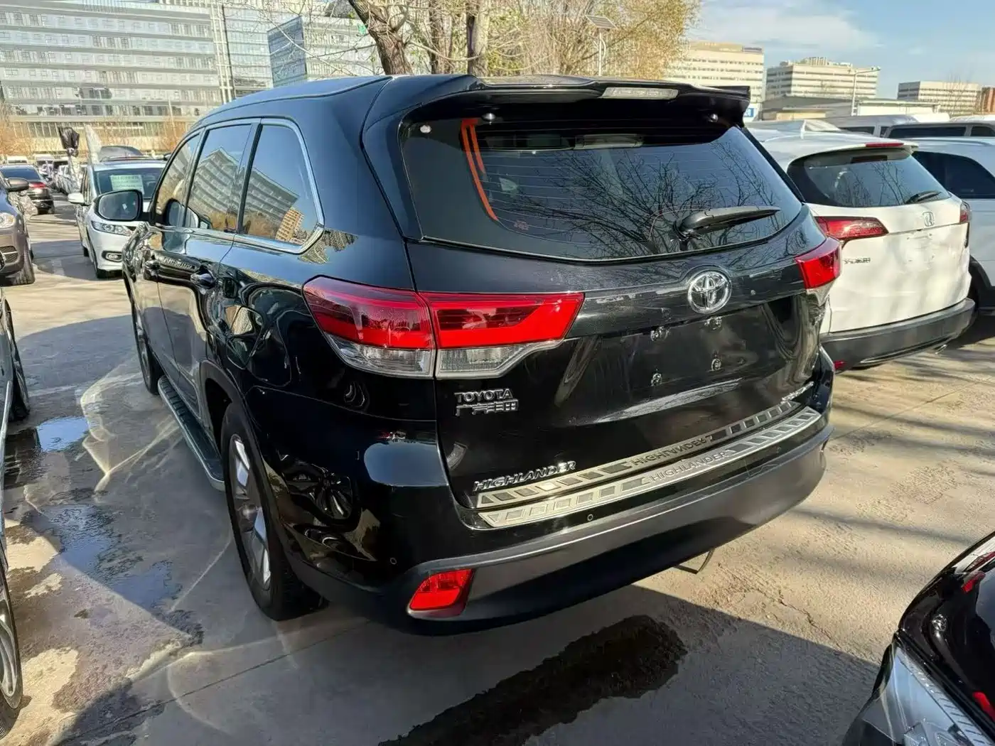 Toyota Highlander 2018 2.0T 4WD Premium 7-seater China VI фото 2
