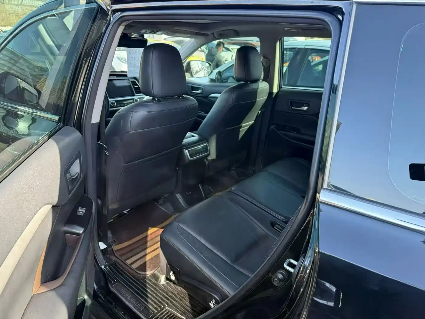 Toyota Highlander 2018 2.0T 4WD Premium 7-seater China VI фото 5