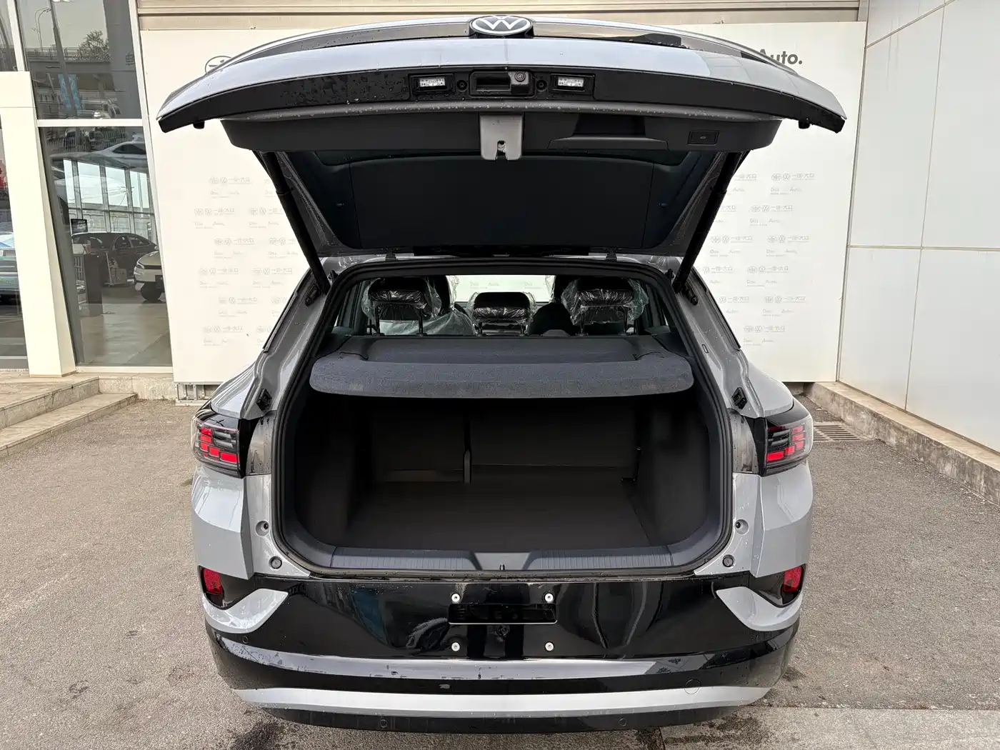 Volkswagen ID.4 CROZZ 2026 Dark Knight PRO Edition фото 12