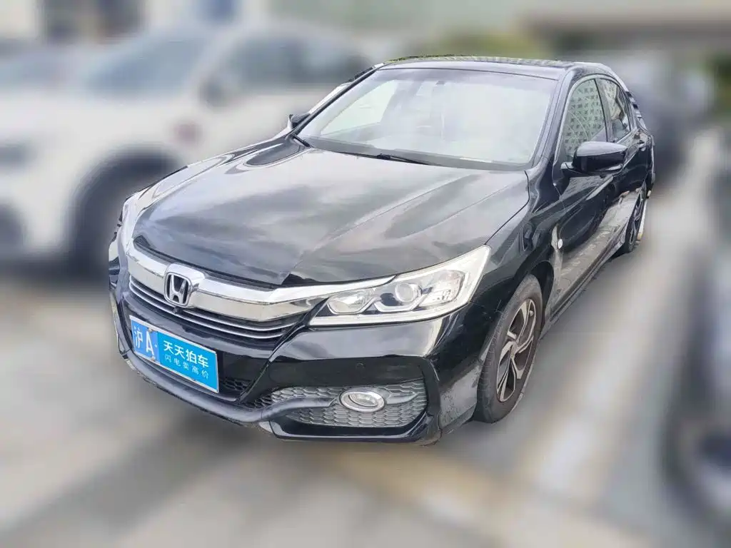 Фото 1 - Honda Accord
