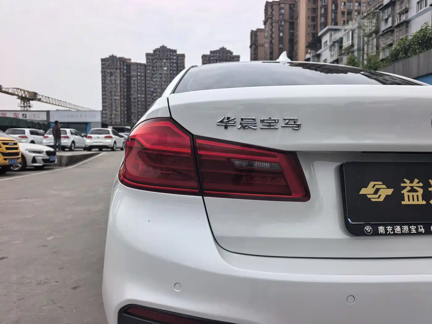 BMW 5 Series 2019 530Li Leading M Sport Package фото 8