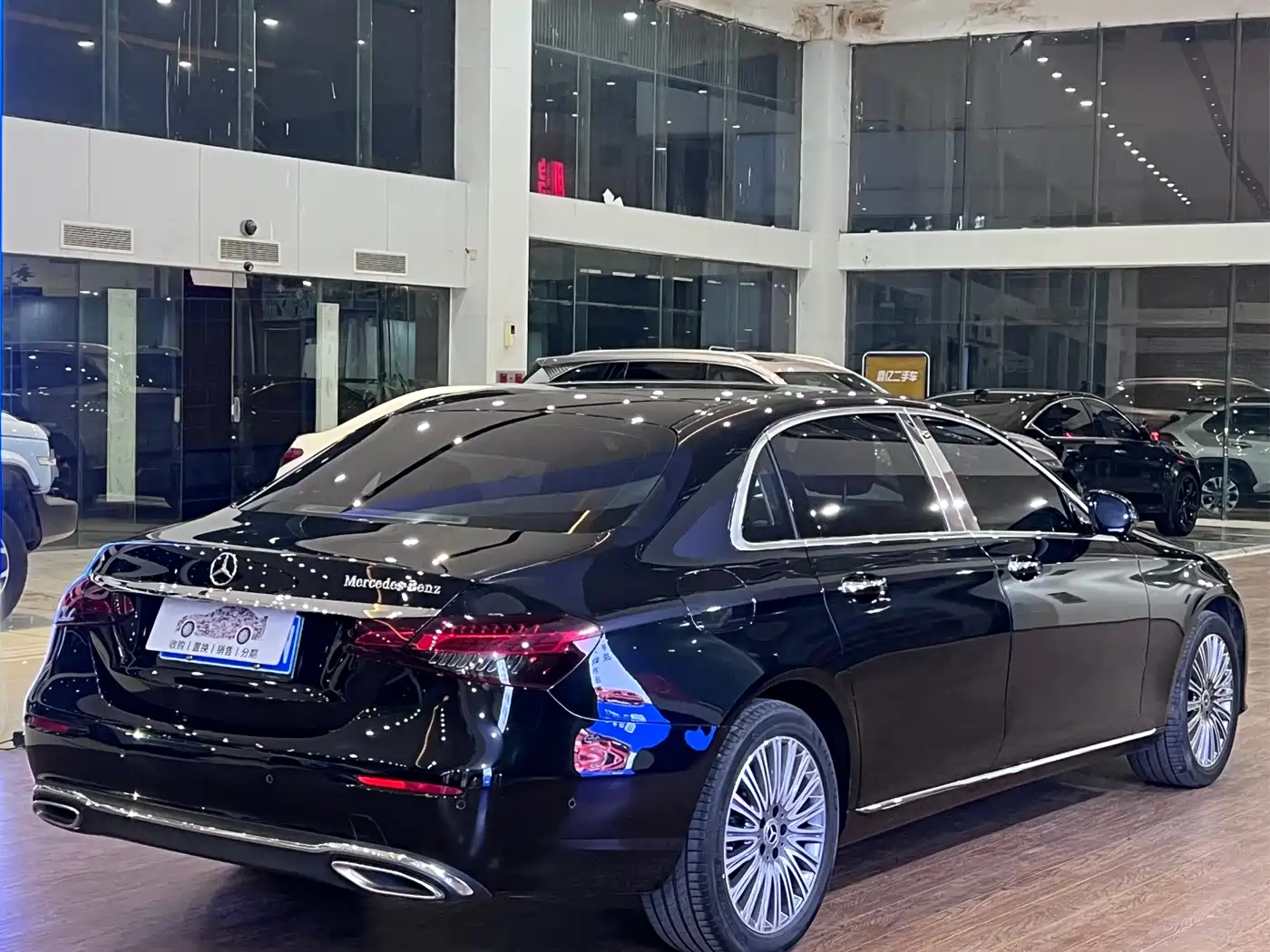 MERCEDES-BENZ E CLASS