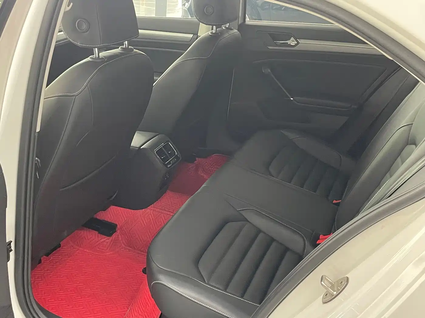 Volkswagen Lamando 2021 280TSI DSG Comfort Edition фото 5