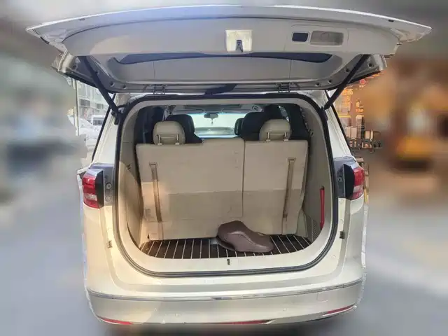 Buick GL8 2018 ES 28T Comfort Type China VI — фото 5