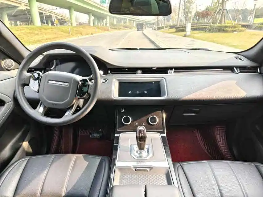 Photo 4 - Land Rover Range Rover Evoque