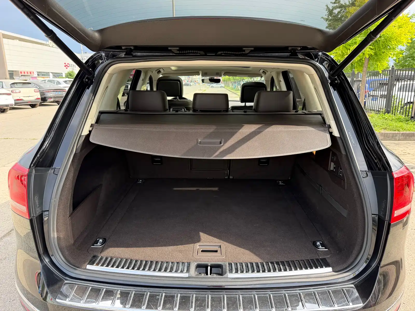 Фото 35 - Volkswagen Touareg