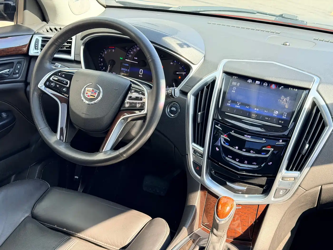 Cadillac SRX 2015 3.0L Luxury фото 8