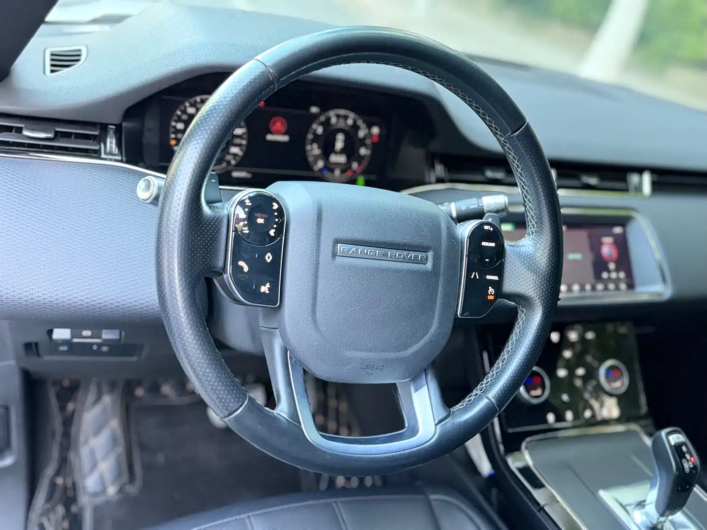 Land Rover Range Rover Evoque 2020 249PS R-DYNAMIC S Sport Edition фото 12
