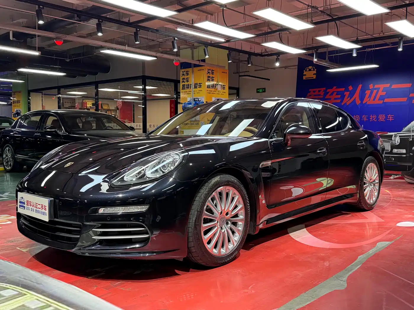 Porsche Panamera 2014 Panamera 4 3.0T