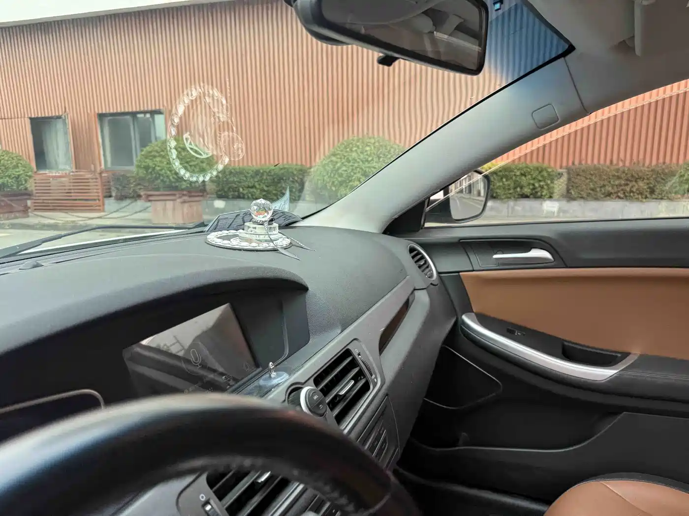 Roewe e550 2017 2016 Exclusive Edition