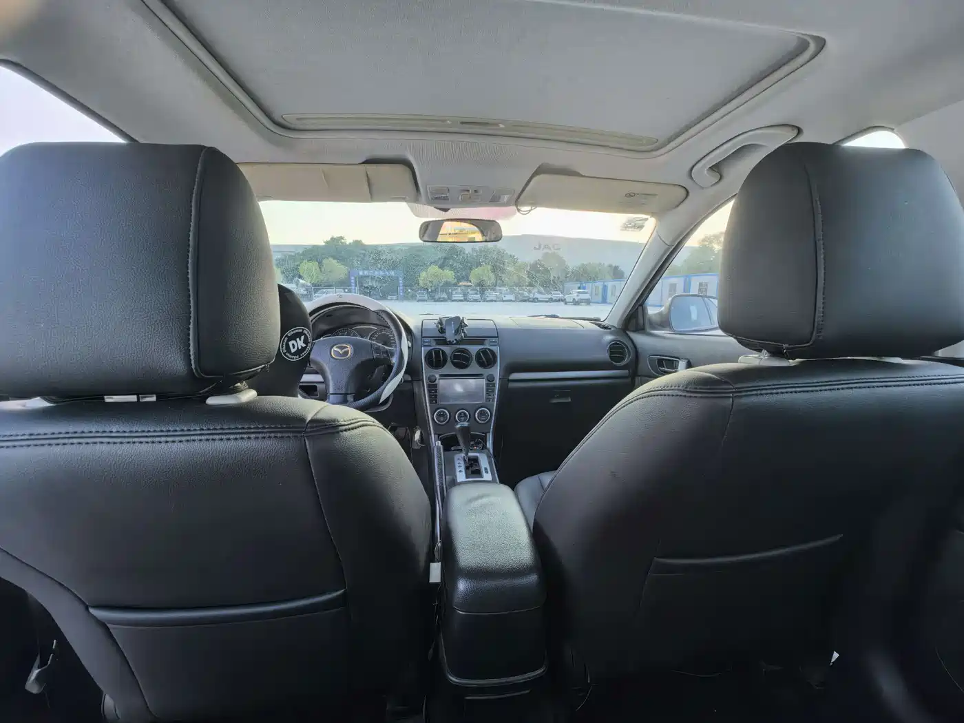 Photo 9 - Mazda 6