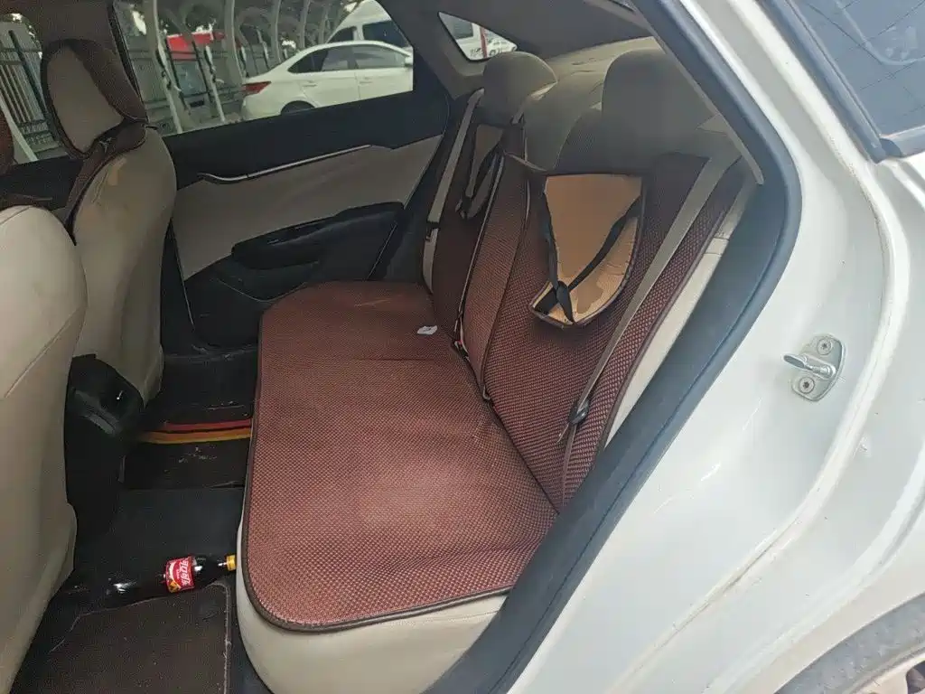 Photo 13 - Buick Excelle