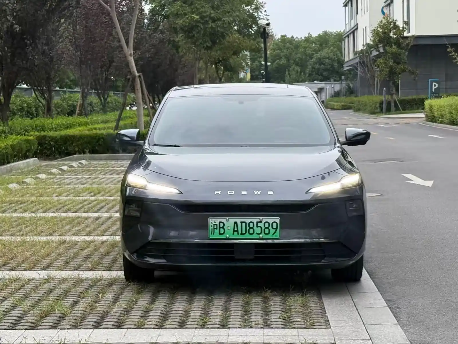 Фото 2 - Roewe D6