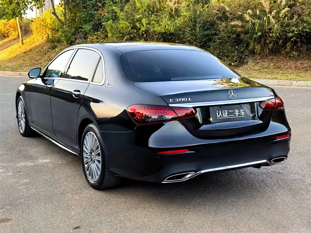 Mercedes-Benz E-Class 2021 E 260 L Sport фото 5