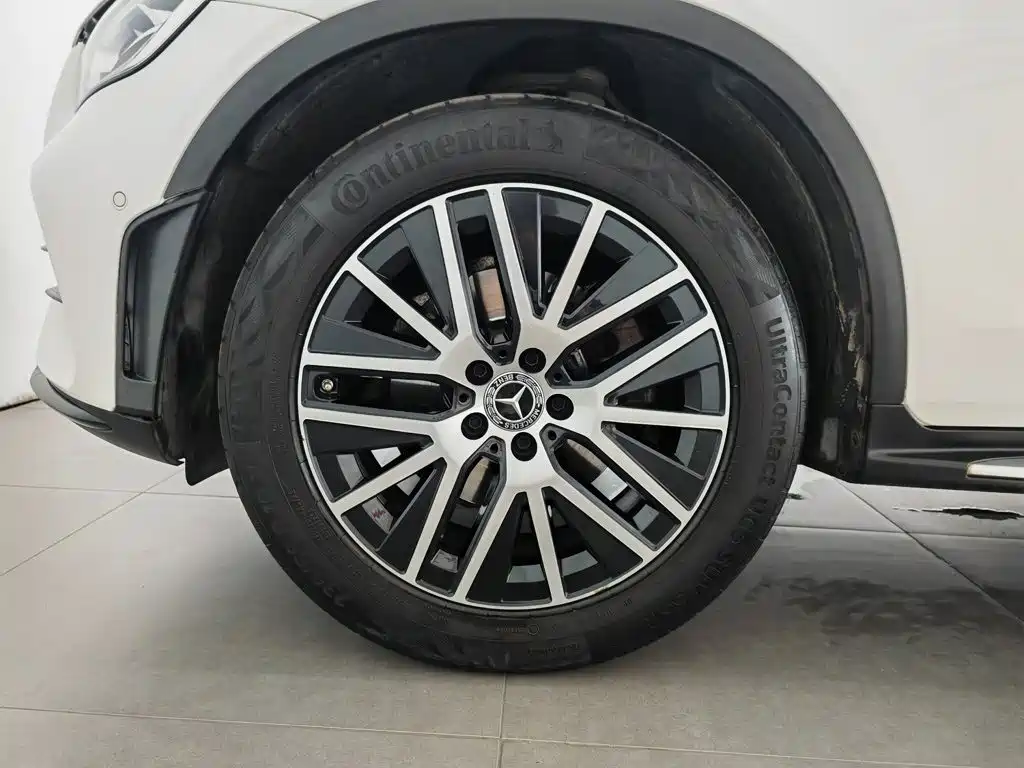Mercedes-Benz GLC Coupe 2021 2020 GLC 300 4MATIC Coupe SUV