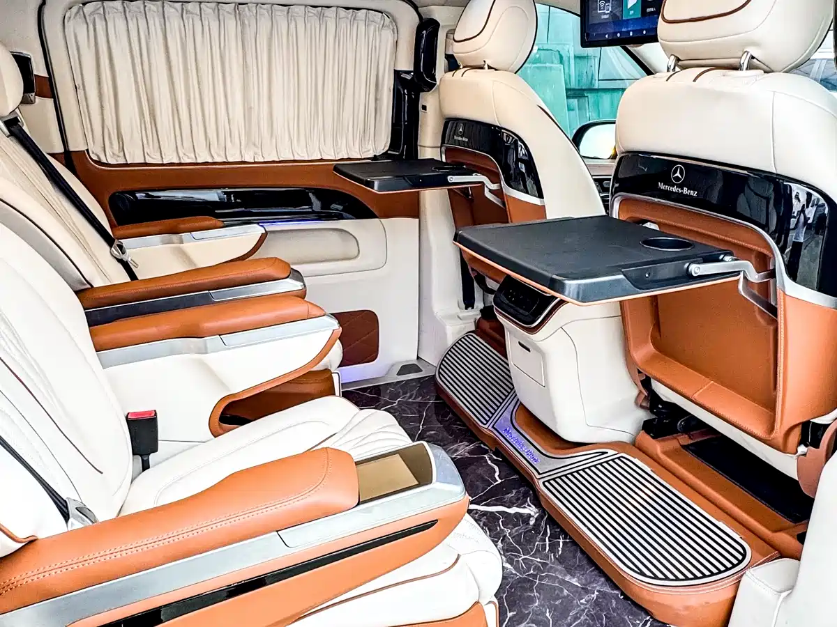 Mercedes-Benz Vito 2023 2.0T Business 7-Seater фото 19