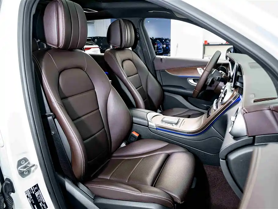 Mercedes-Benz GLC 2022 Facelift GLC 300 L 4MATIC Dynamic Collector's Edition фото 19