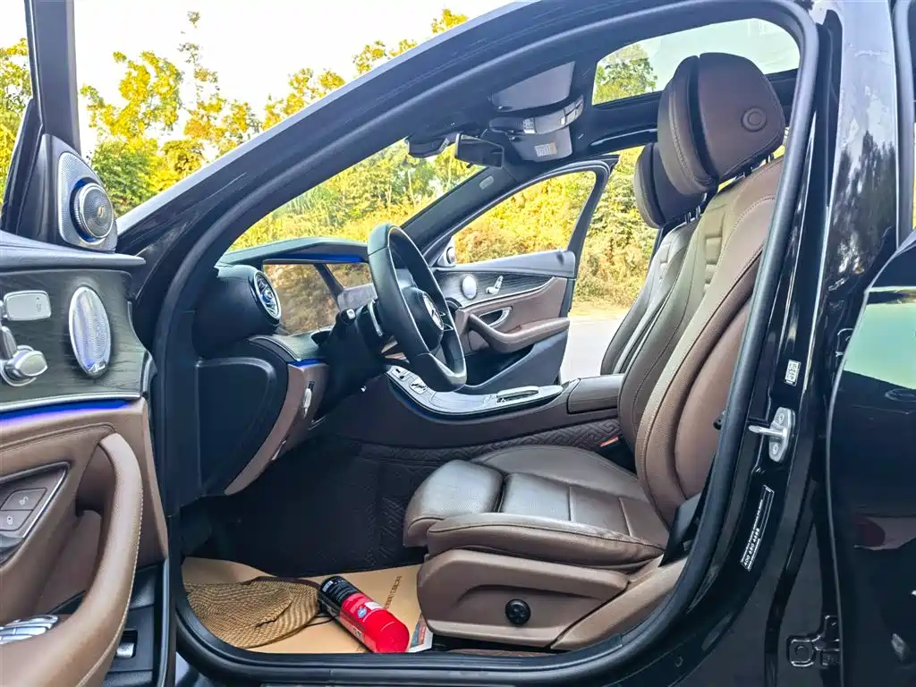 Mercedes-Benz E-Class 2021 E 260 L Sport фото 9