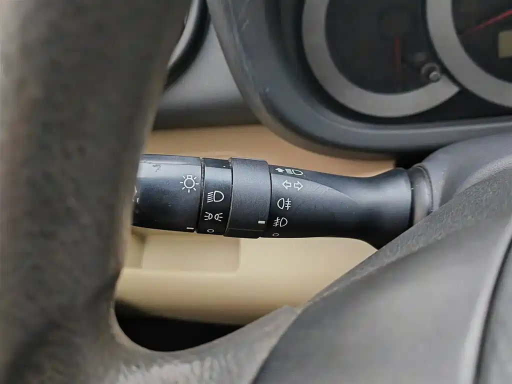 Photo 21 - Toyota RAV4 Rongfang