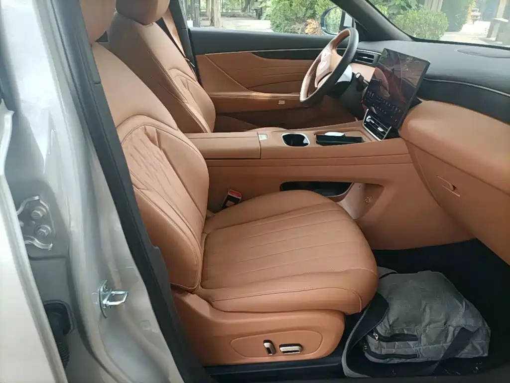 Dongfeng Aeolus L8 2025 2025 Plug-in Hybrid