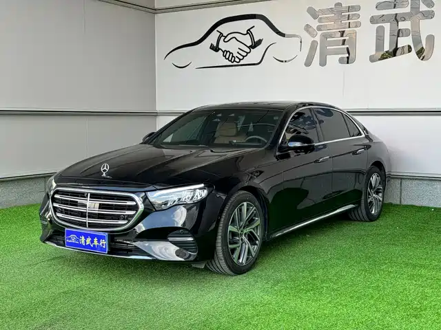 Mercedes-Benz E-Class 2024