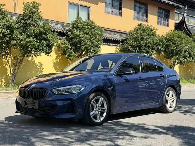 BMW 1 Series 2021