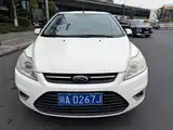 Фото 2 - Ford Focus