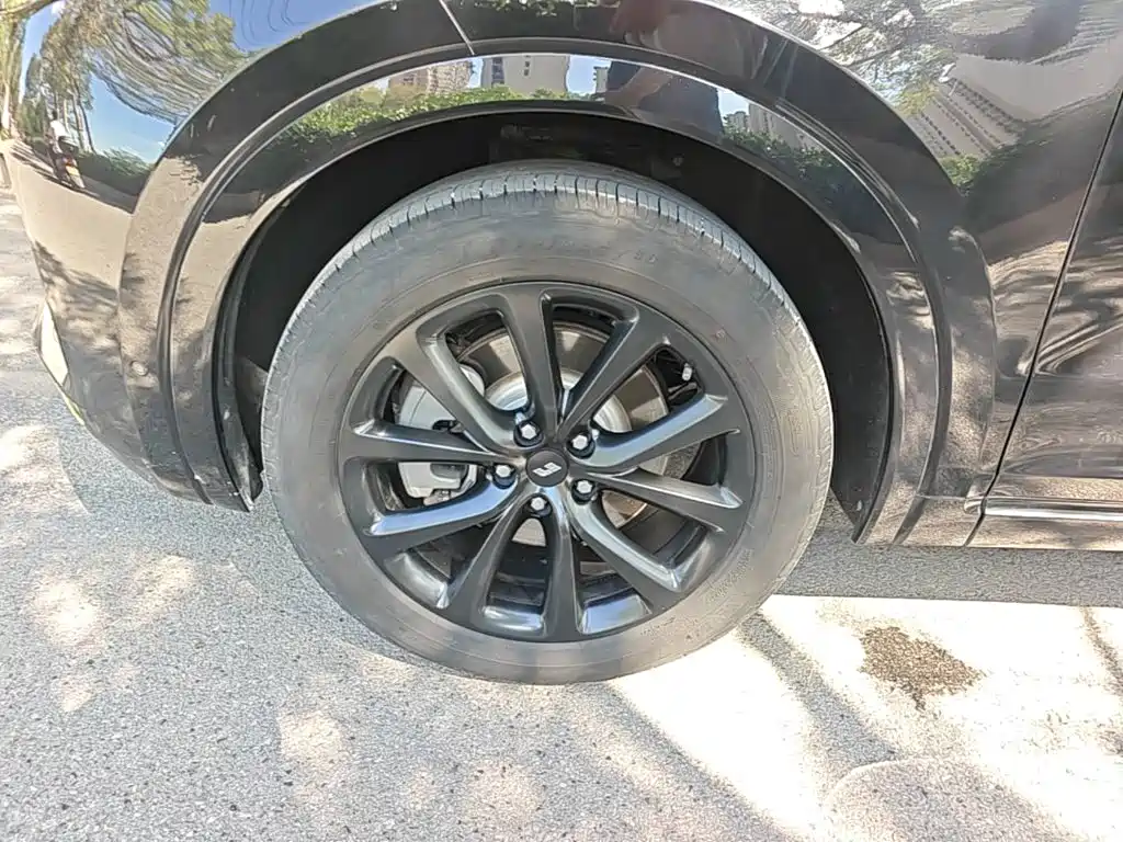 Li Auto Li ONE 2023 2021 Extended Range 6-Seater