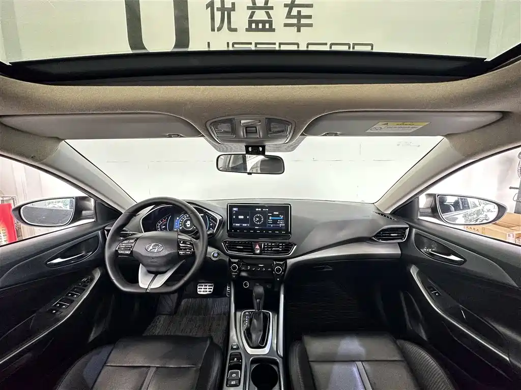 Hyundai Fista 2019 280TGDi Sport Edition China VI фото 6