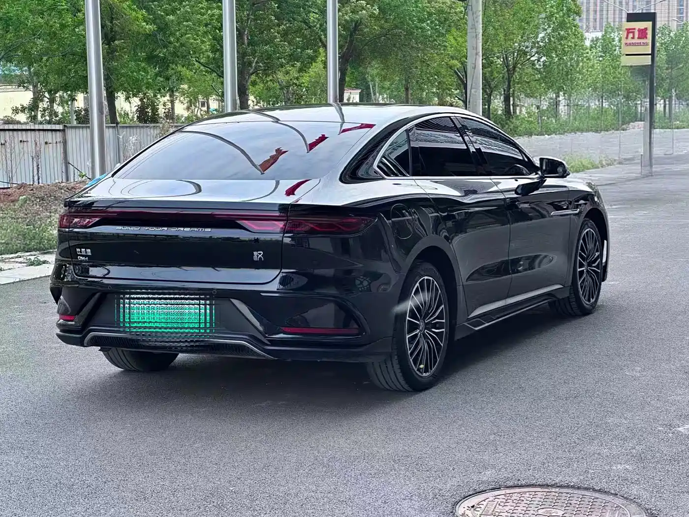 BYD HAN