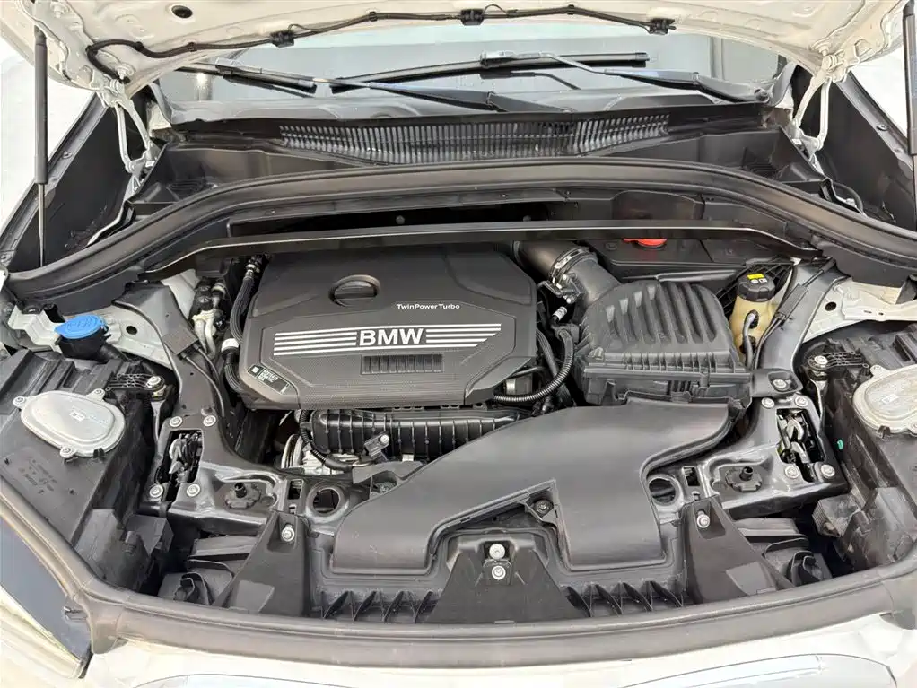 BMW X1 2022 sDrive20Li Premium фото 19