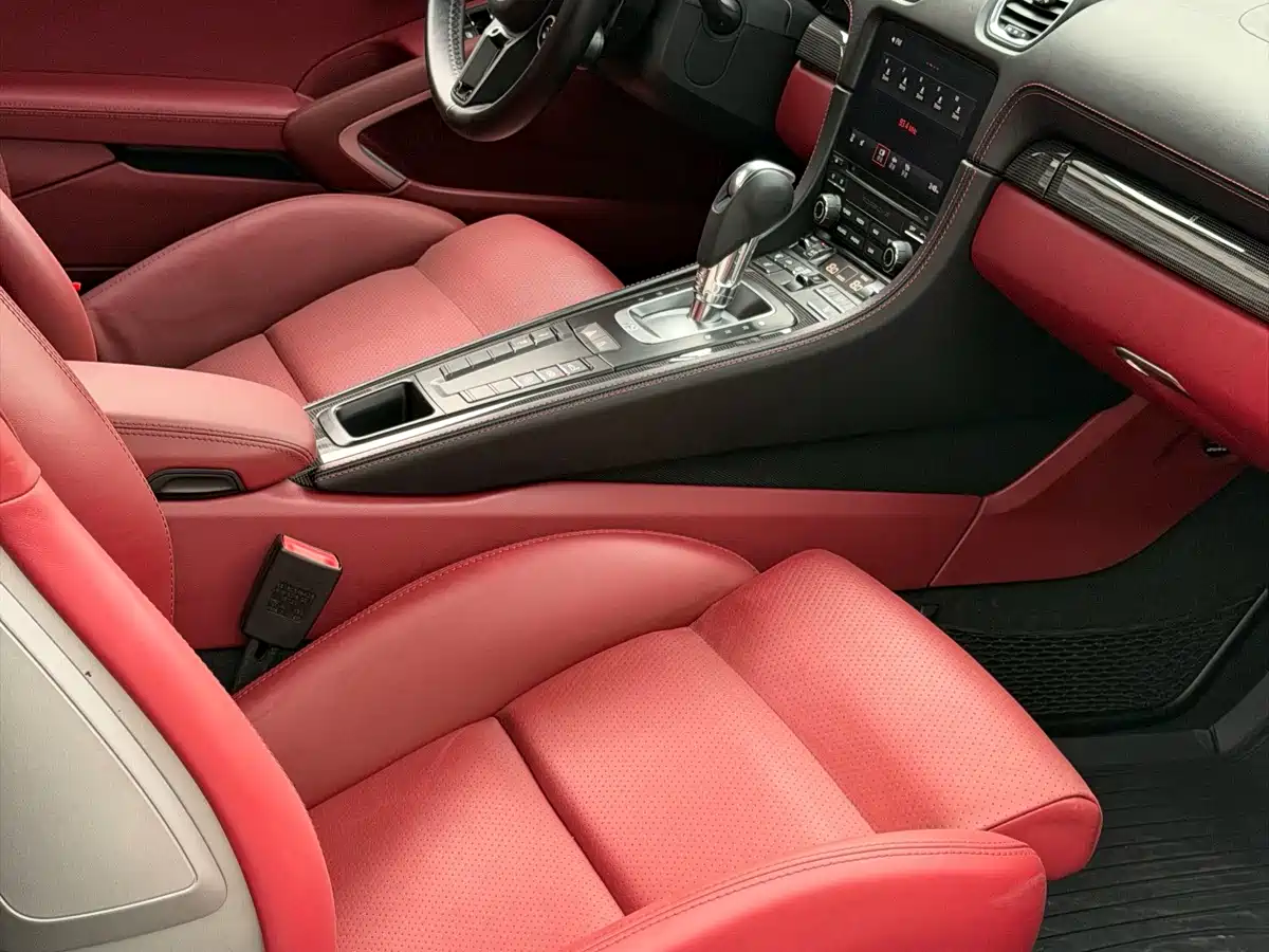 Фото 8 - Porsche 718