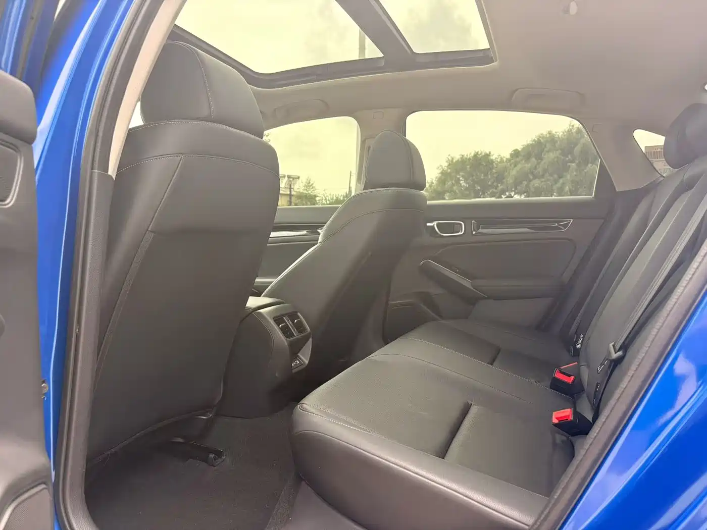 Honda Civic 2022 240TURBO CVT Sport Edition 5
