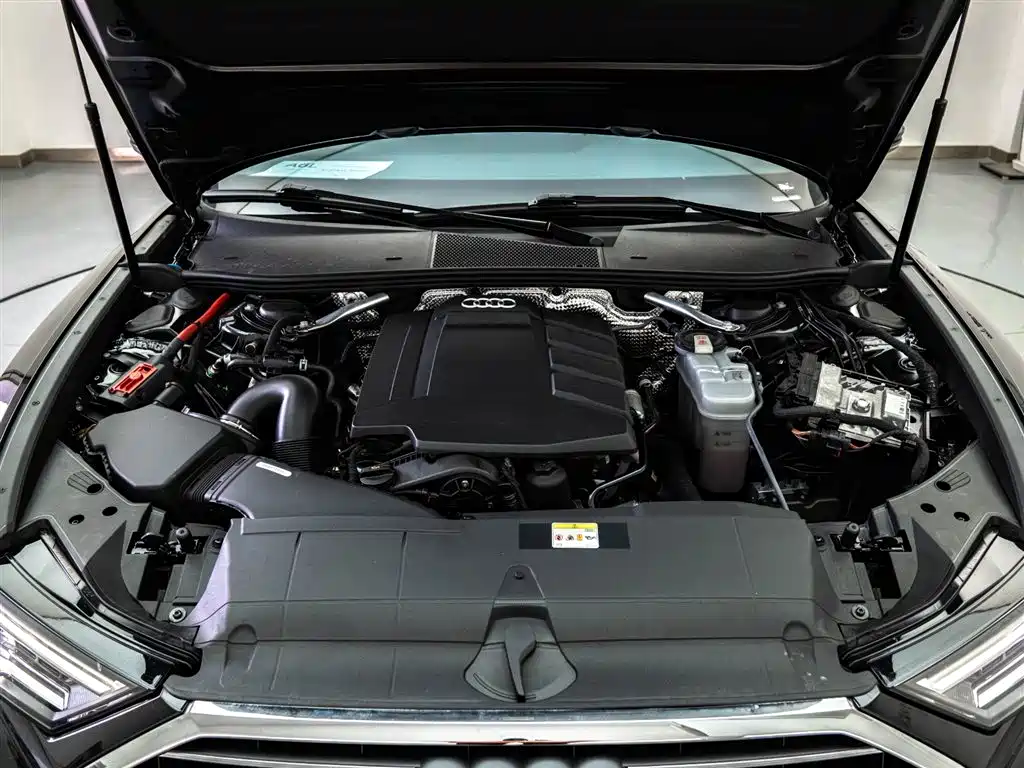 Audi A6L 2023 45 TFSI Premium Selection Dynamic фото 8