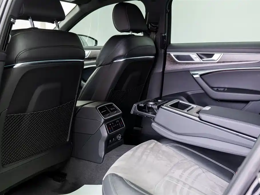 Audi A6L 2023 45 TFSI Premium Selection Dynamic фото 7