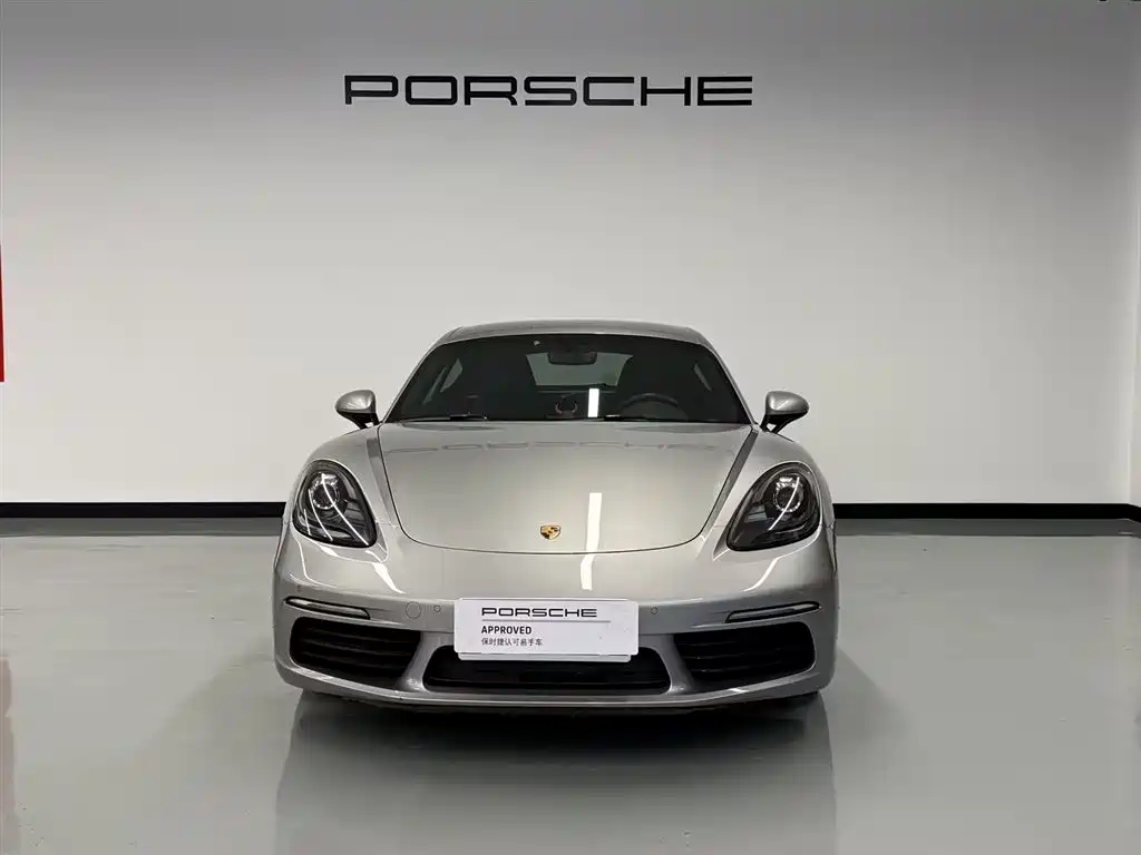 Photo 3 - Porsche 718