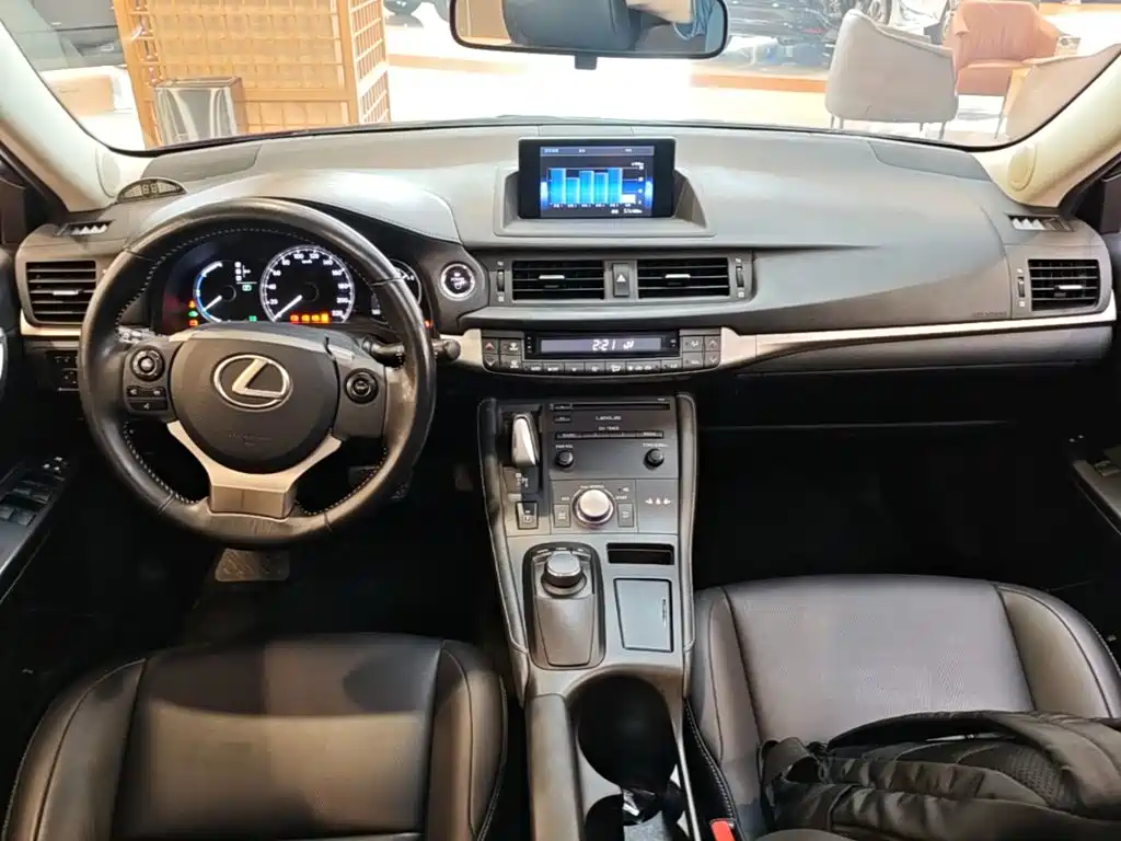 Lexus CT 2019 2017 CT200h Comfort Edition (Single Color) China VI