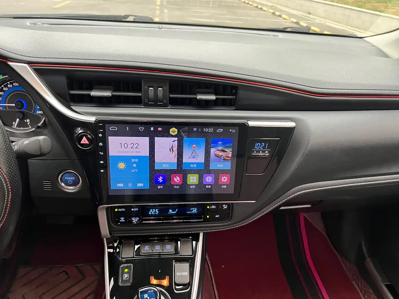 Toyota Corolla 2018 Hybrid 1.8L E-CVT Smart Edition фото 21