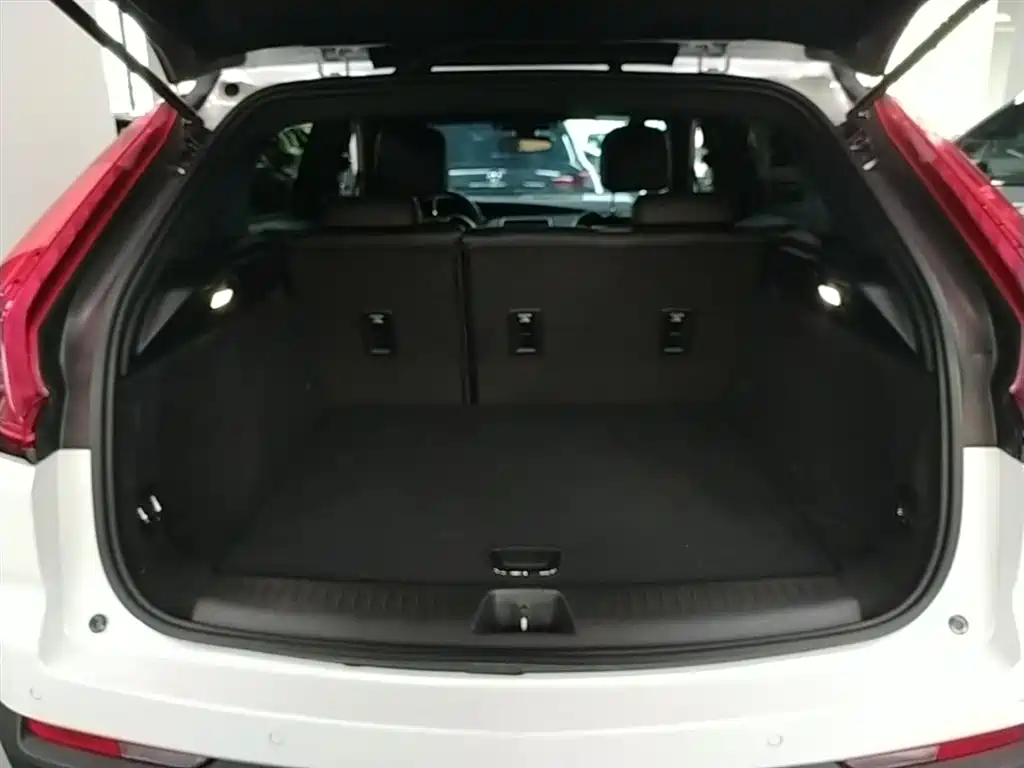 Cadillac XT4 2021 28T FWD Technology Edition фото 19