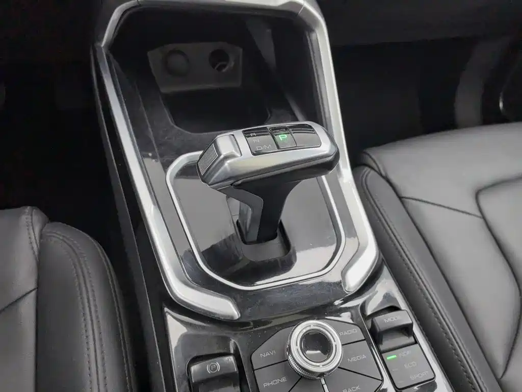 Фото 13 - Haval H6