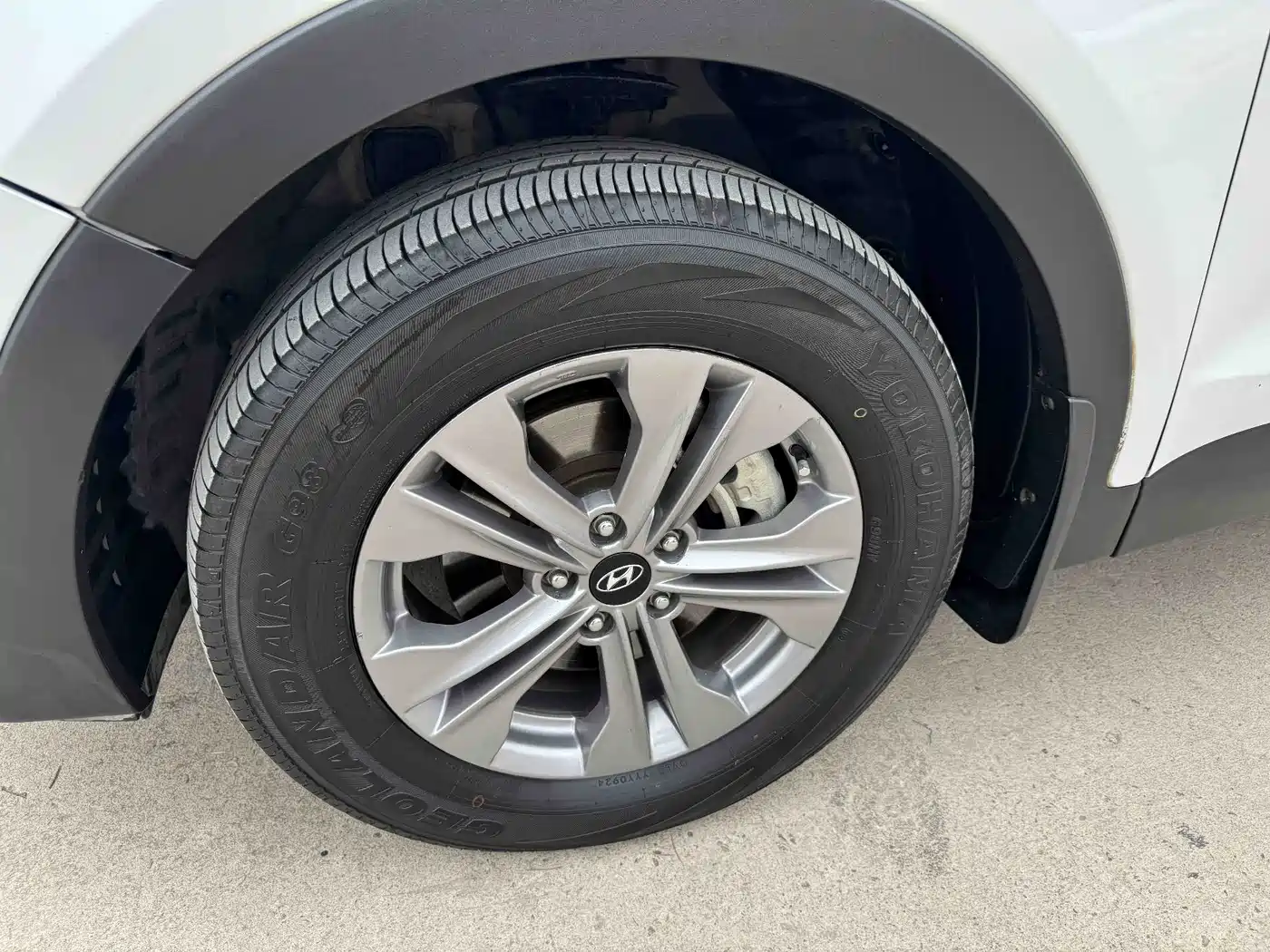 Hyundai Santa Fe 2015 2.0T Automatic 2WD Smart 5-Seater фото 7