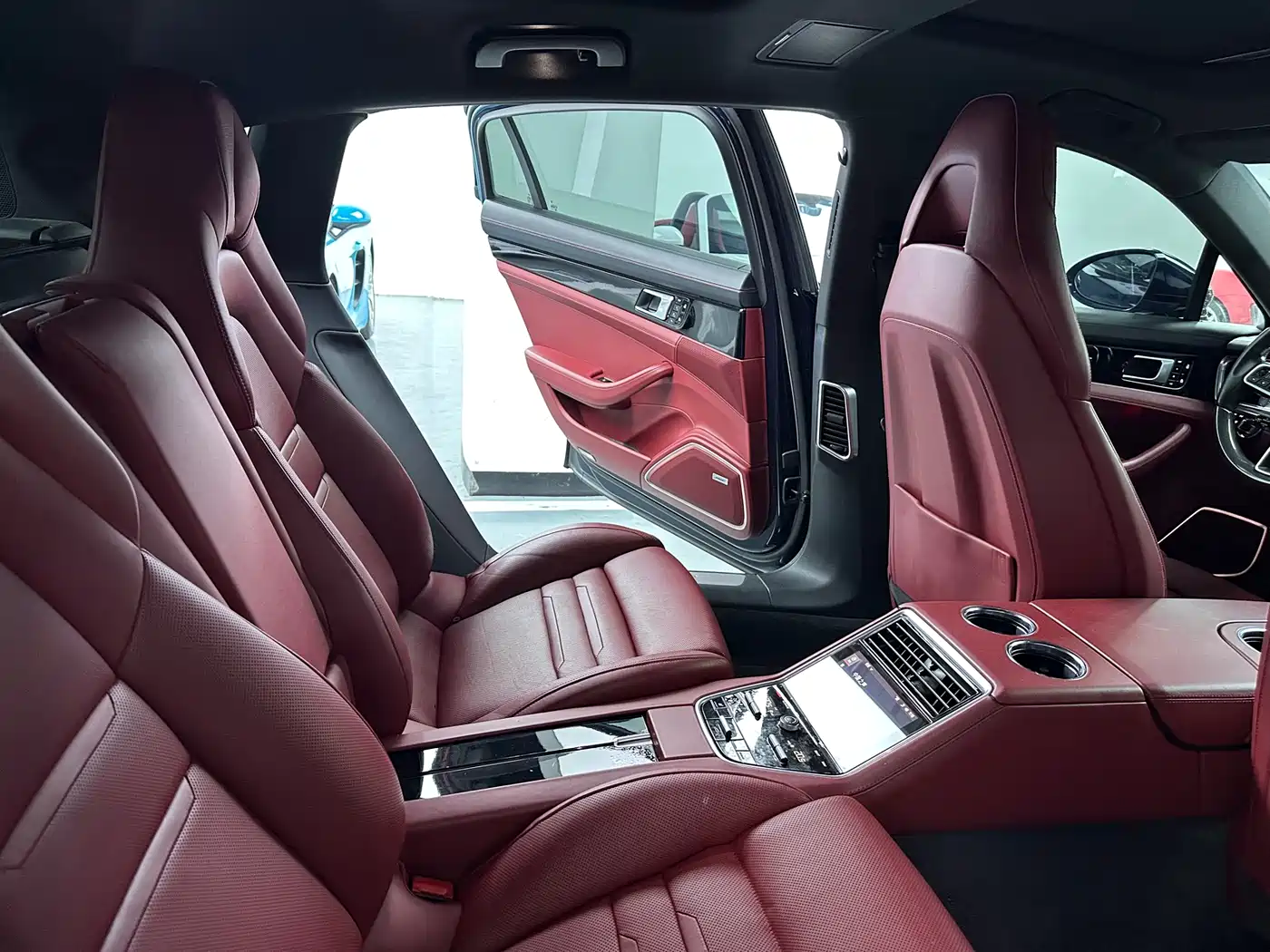 Porsche Panamera 2019 Panamera Executive Long Wheelbase 2.9T фото 16