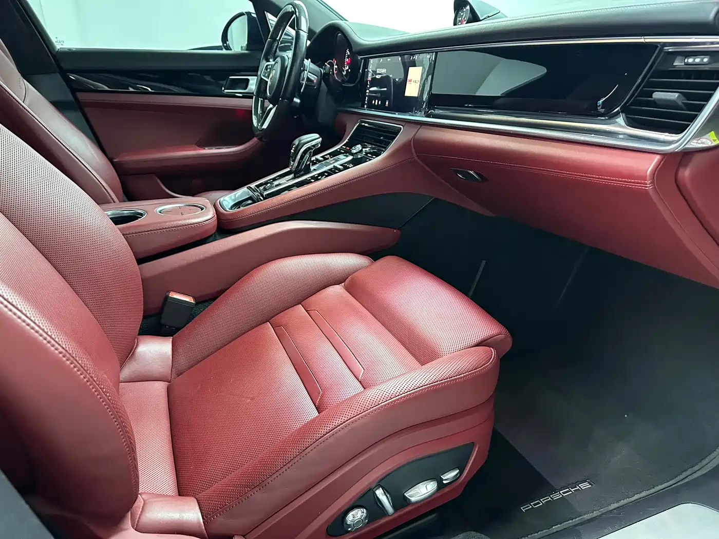 Porsche Panamera 2019 Panamera Executive Long Wheelbase 2.9T фото 18