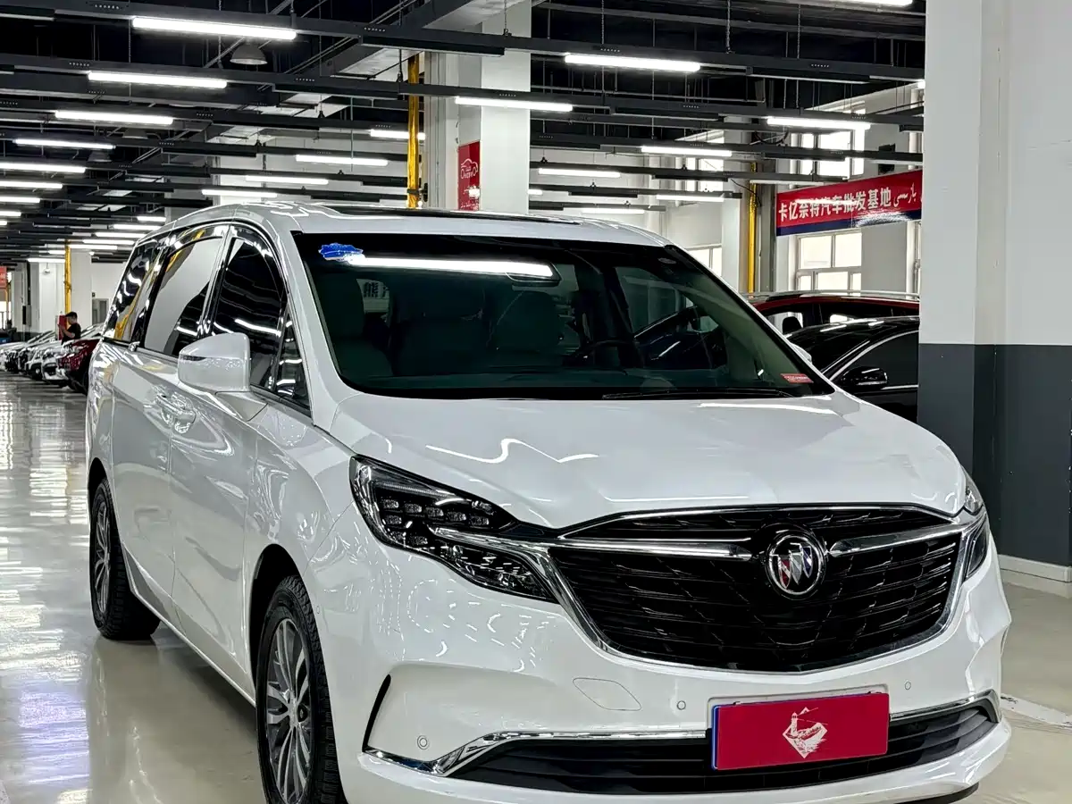 BUICK GL8